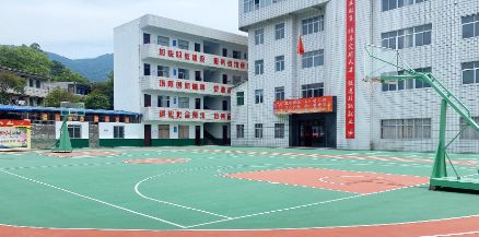 校園環(huán)境
