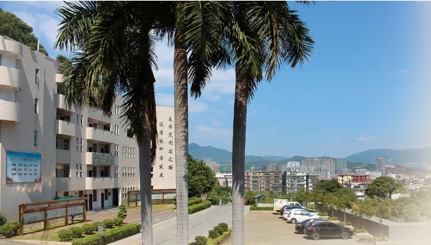 泉州中專學校推薦：福建省安溪華僑職業(yè)中專學校